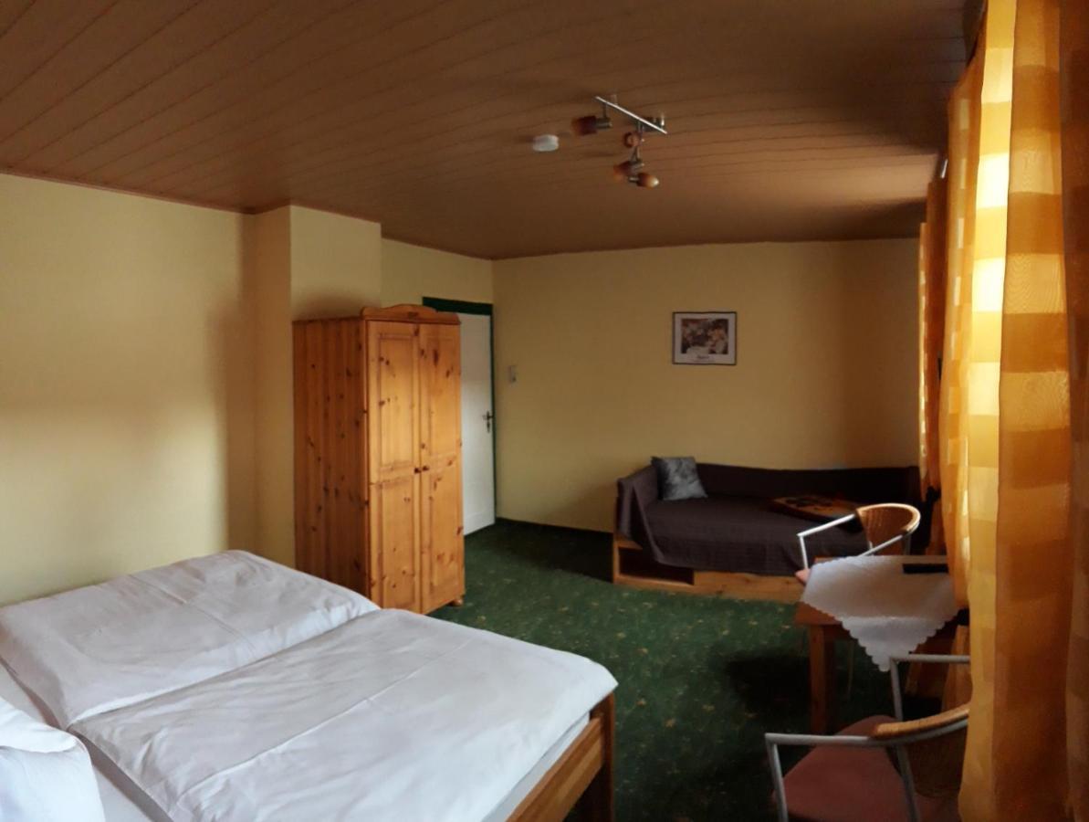 Gasthaus "Zur Linde" Harzgerode Kültér fotó