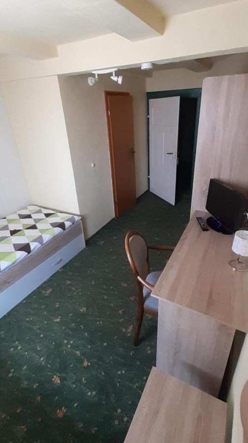 Gasthaus "Zur Linde" Harzgerode Kültér fotó